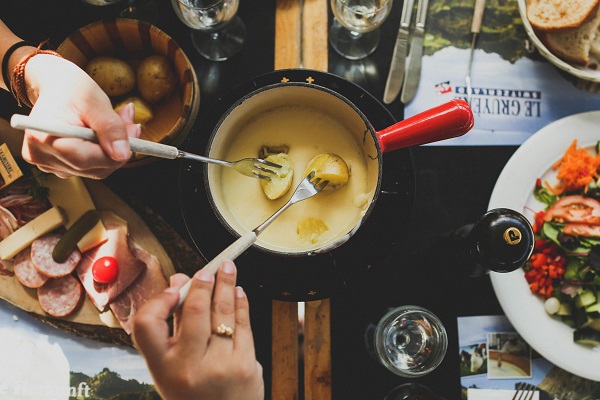 MAA Geneva: Fondue Night